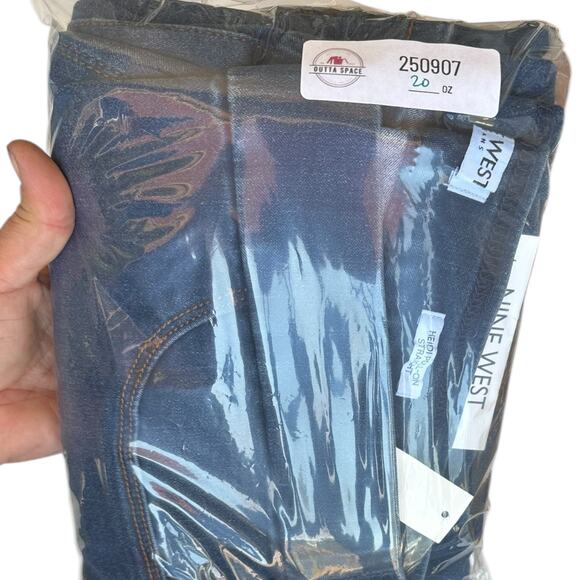 Womens Pants Size 16 Pull On NWT Jeans - Picture 9 of 9